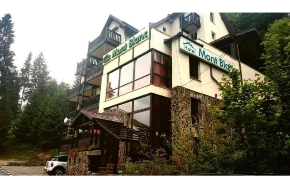 Hotel Mont Blanc à Predeal Extérieur photo